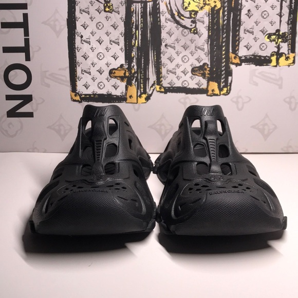 New Authentic 🔥 Authentic Balenciaga HD Trekking-Inspired Rubber Mule 🔥 - Picture 1 of 10